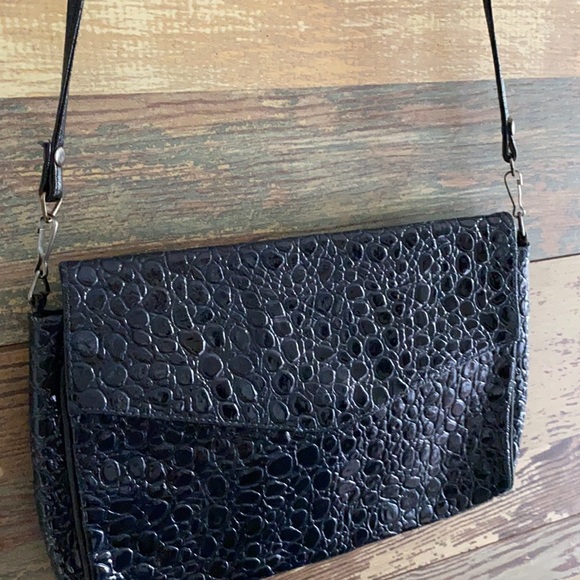 VINTAGE | latinas Montreal - Picture 4 of 5